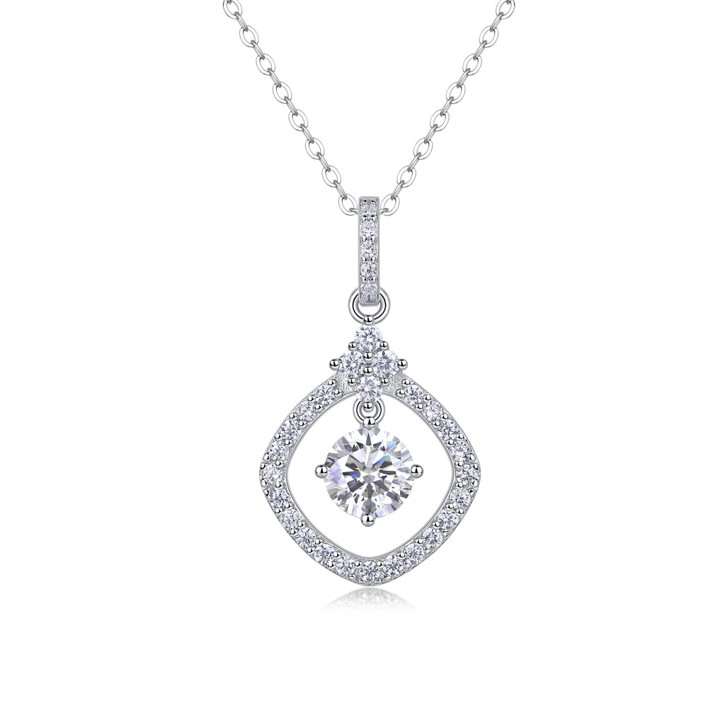 Starlight Heart-to-Heart - A Fashionable And Luxurious Diamond Jewelry Pendant Set With 1-carat Moissan Diamond S925 Sterling Silver And Platinum Plating