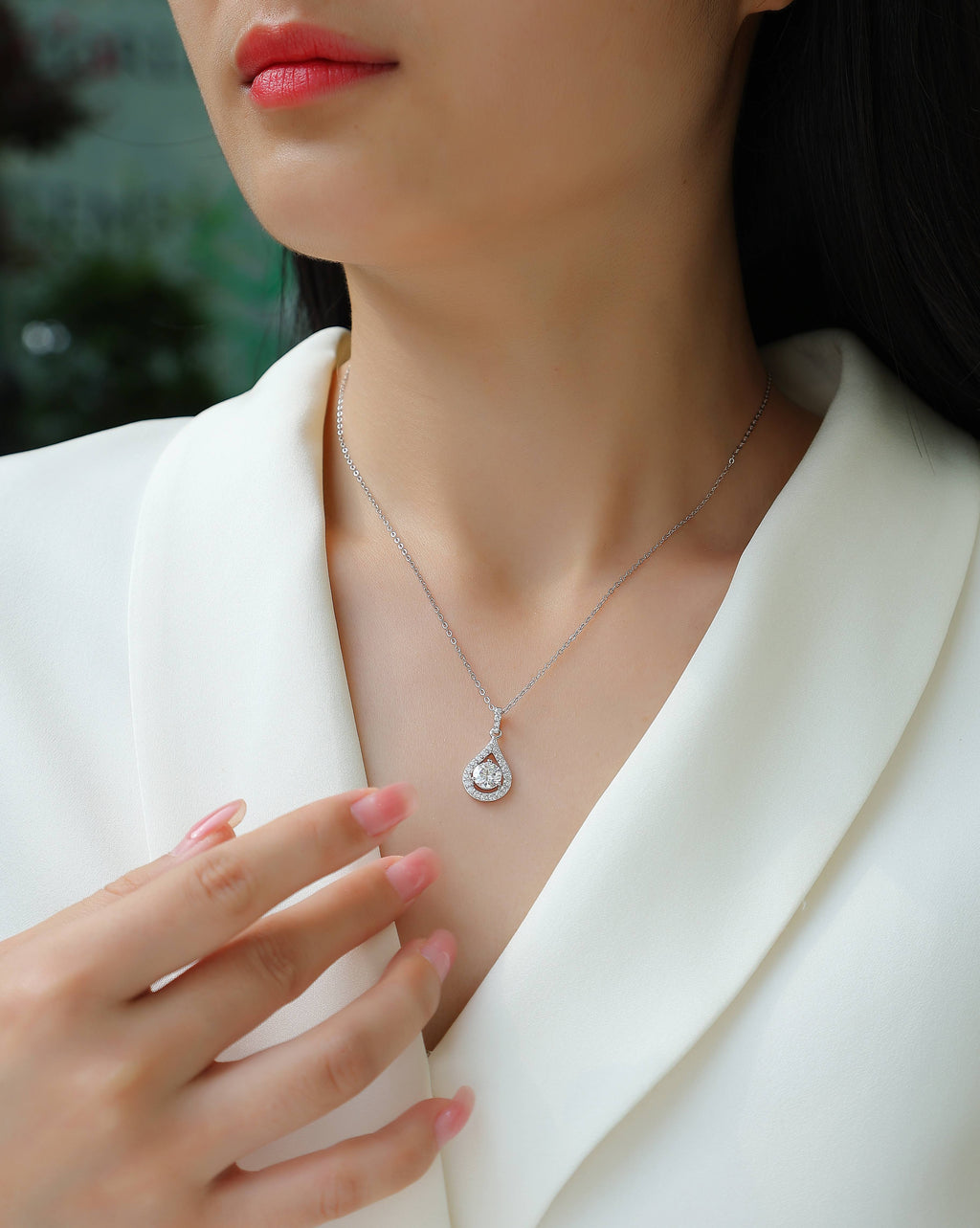 Heart Charm - A Fashionable And Luxurious Diamond Jewelry Piece Set With 1-carat Moissan Diamond S925 Sterling Silver And Platinum-plated Pendant